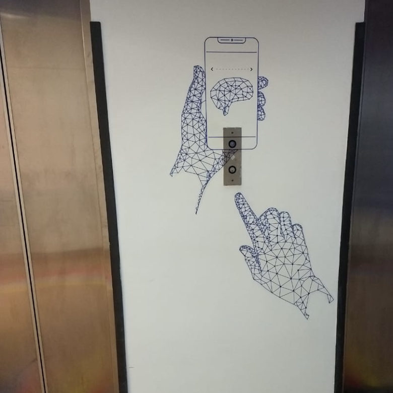 Adesivo para elevador