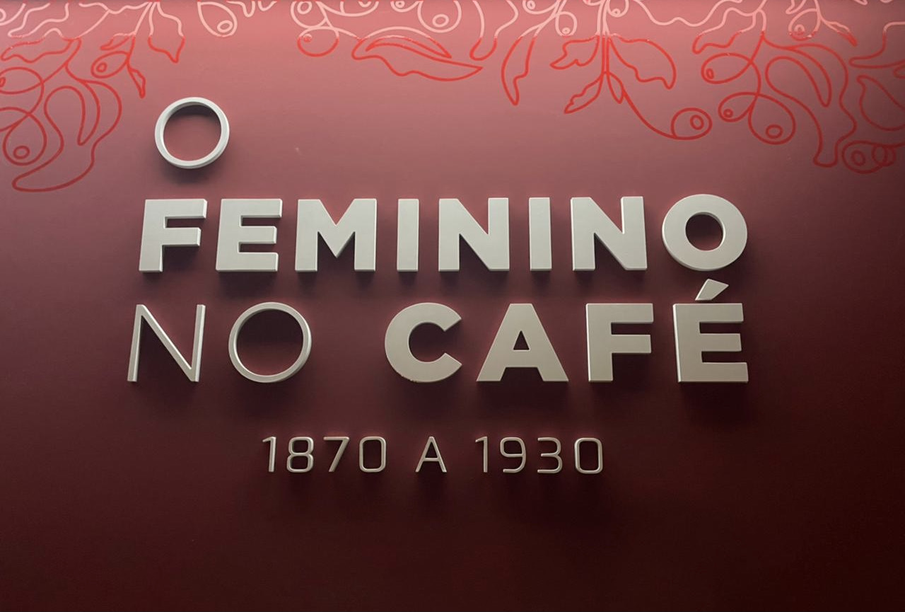 Capa: O Feminino No Café